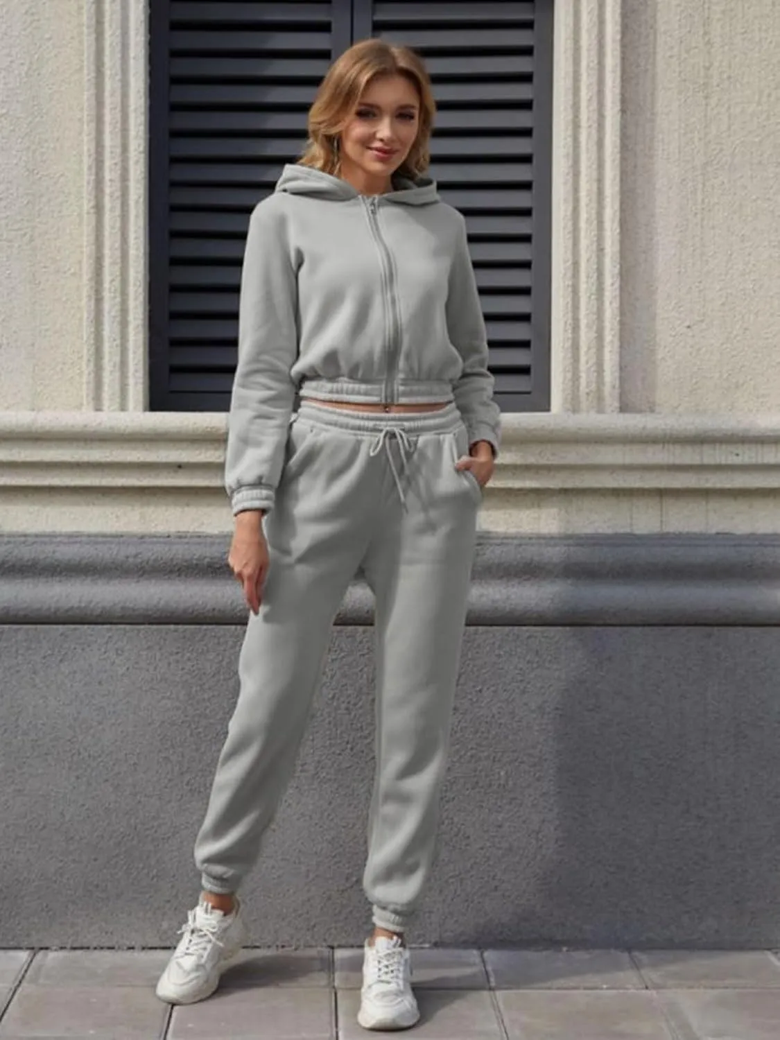 Akmipoem Sweatsuits for Women Set 3 Piece Outfits Zip Up Hoodie Sweatshirt Crop Tank Top Jogger Sweatpants Tracksuit