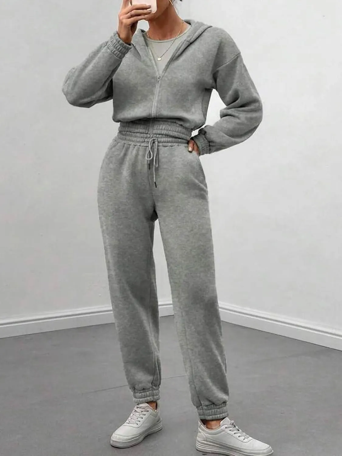 Akmipoem Sweatsuits for Women Set 3 Piece Outfits Zip Up Hoodie Sweatshirt Crop Tank Top Jogger Sweatpants Tracksuit