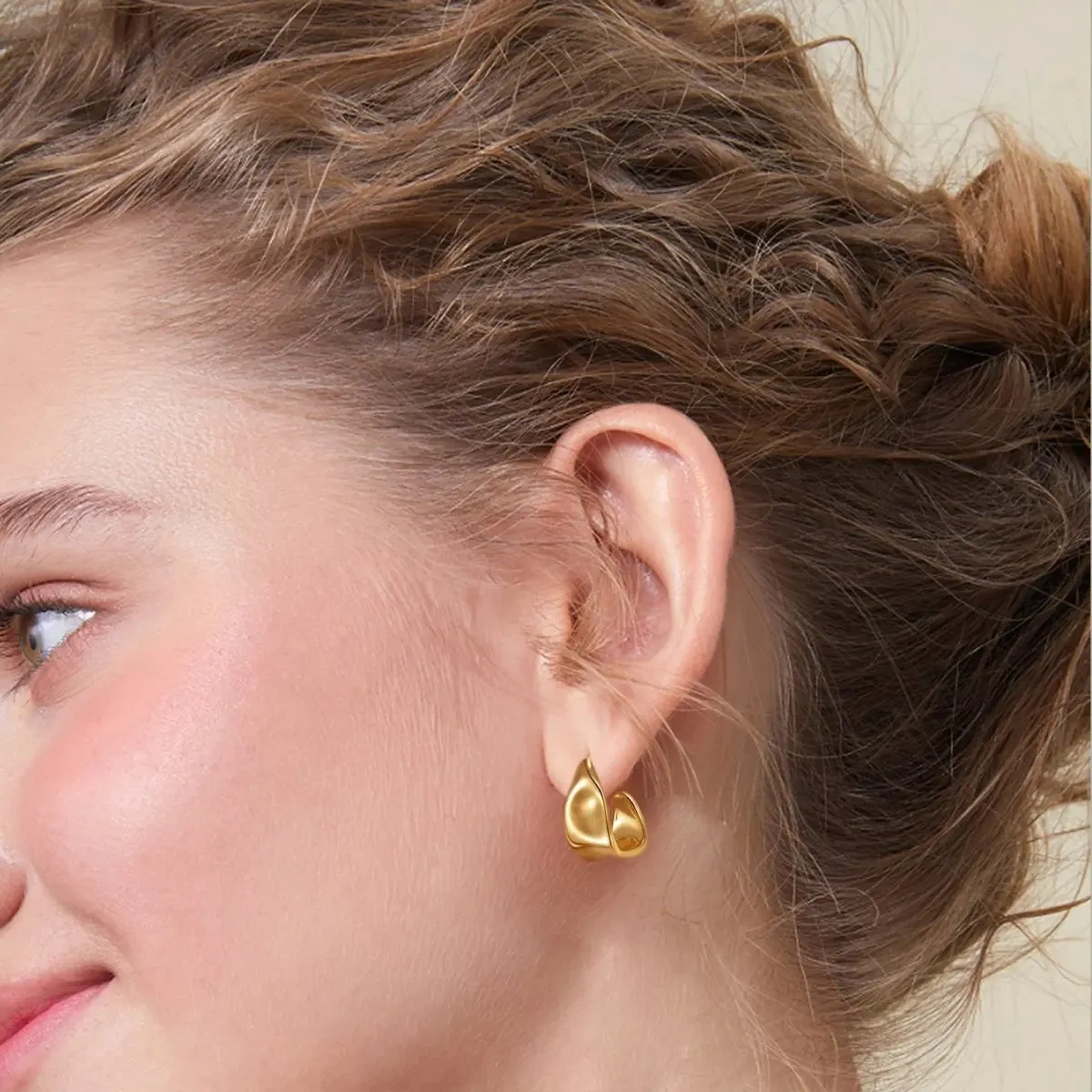 Kyerlyn Chunky Silver Geometric Stud Earrings
