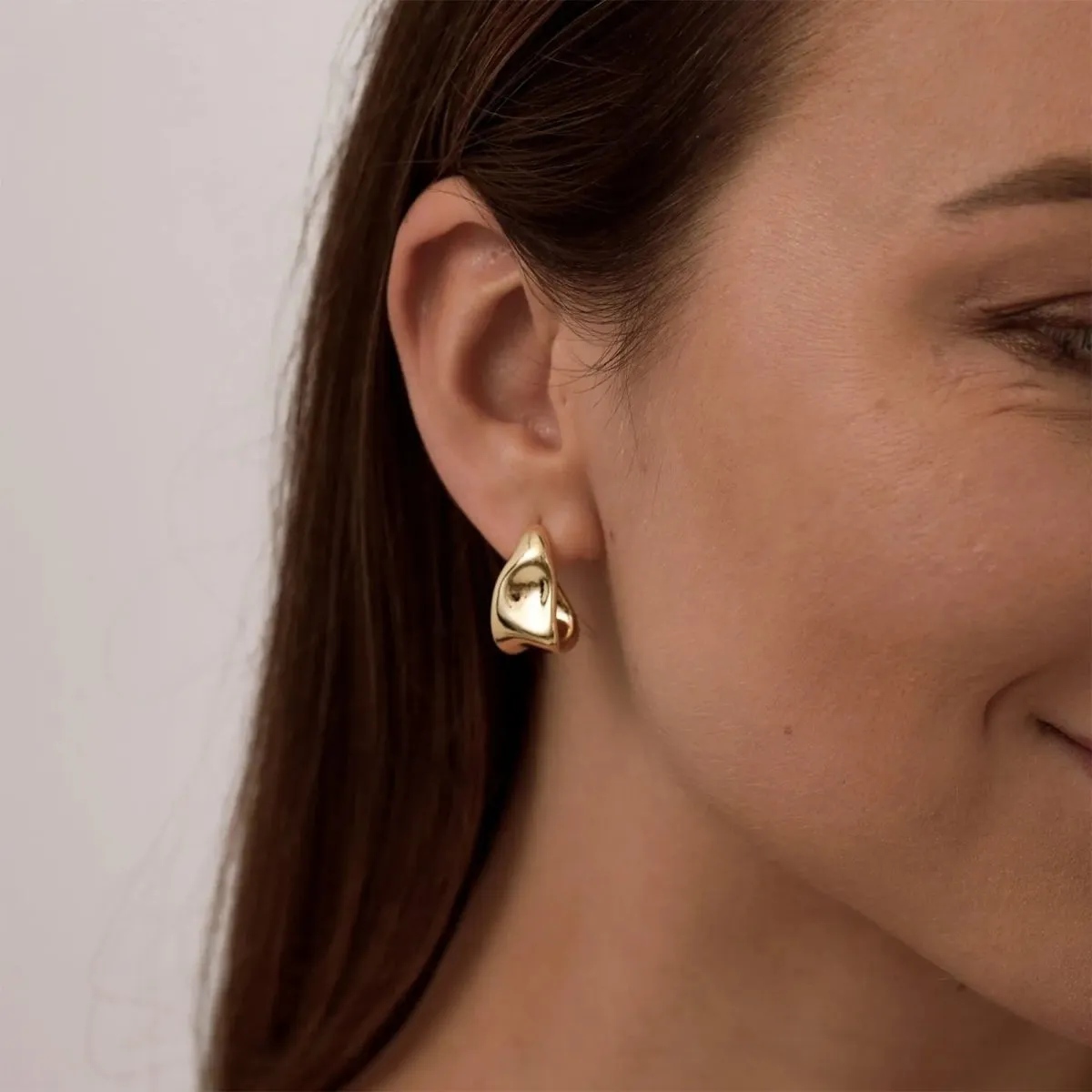 Kyerlyn Chunky Silver Geometric Stud Earrings