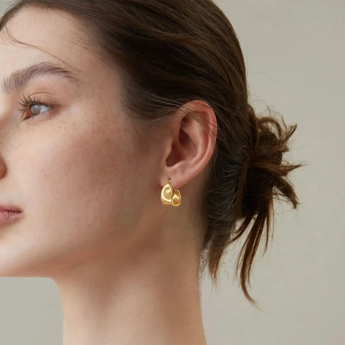 Kyerlyn Chunky Silver Geometric Stud Earrings