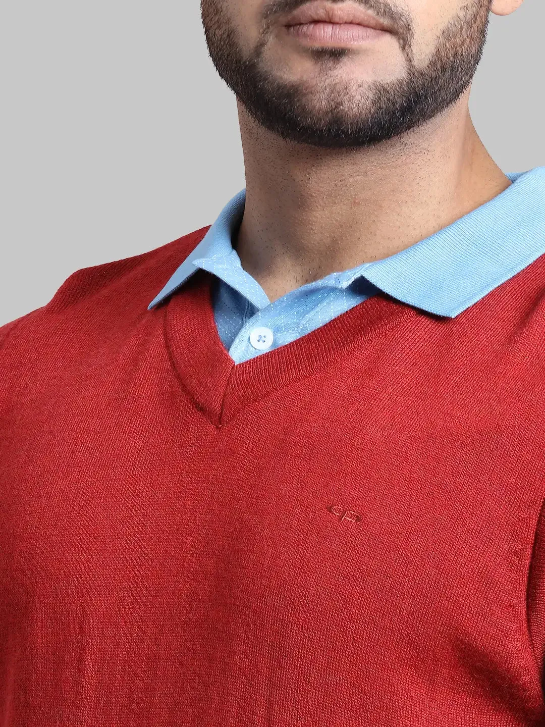 Men Red Classic Fit Solid Wool Blend Sleeveless V Neck Collar Sweaters