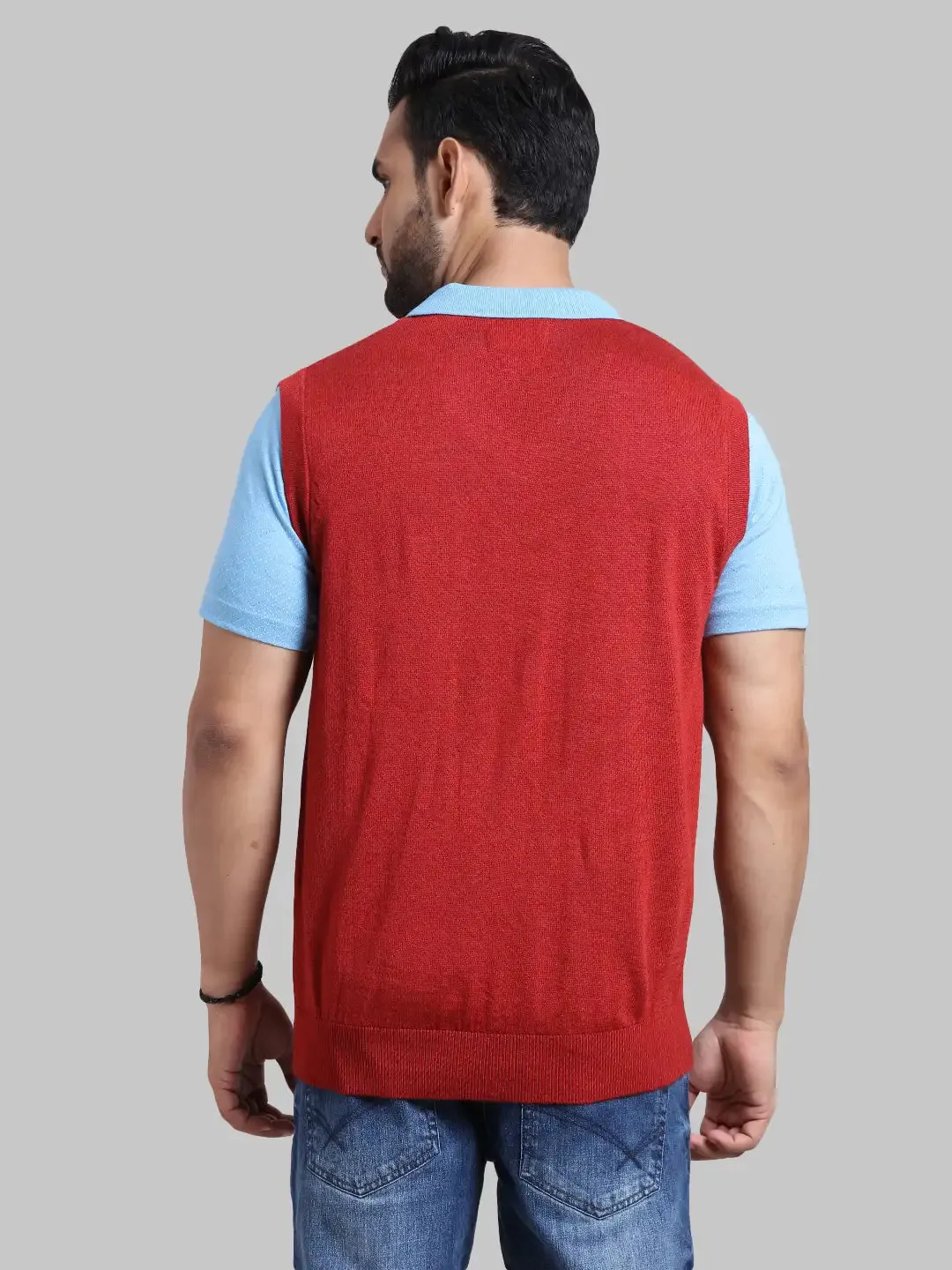 Men Red Classic Fit Solid Wool Blend Sleeveless V Neck Collar Sweaters