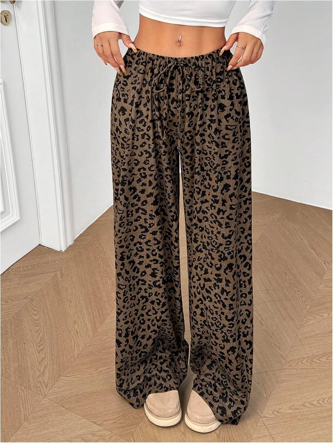 OYOANGLE Women's Leopard Print Long Pants Drawstring Elastic High Waist Wide Leg Loose Trousers Streetwear