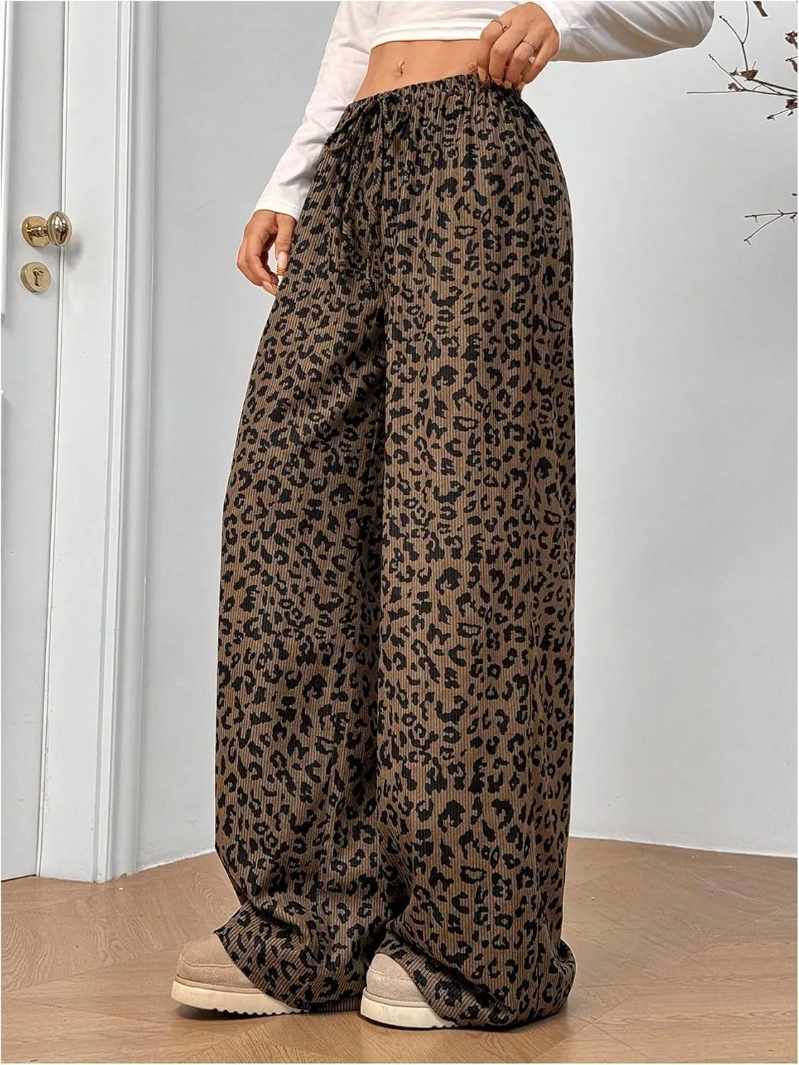 OYOANGLE Women's Leopard Print Long Pants Drawstring Elastic High Waist Wide Leg Loose Trousers Streetwear