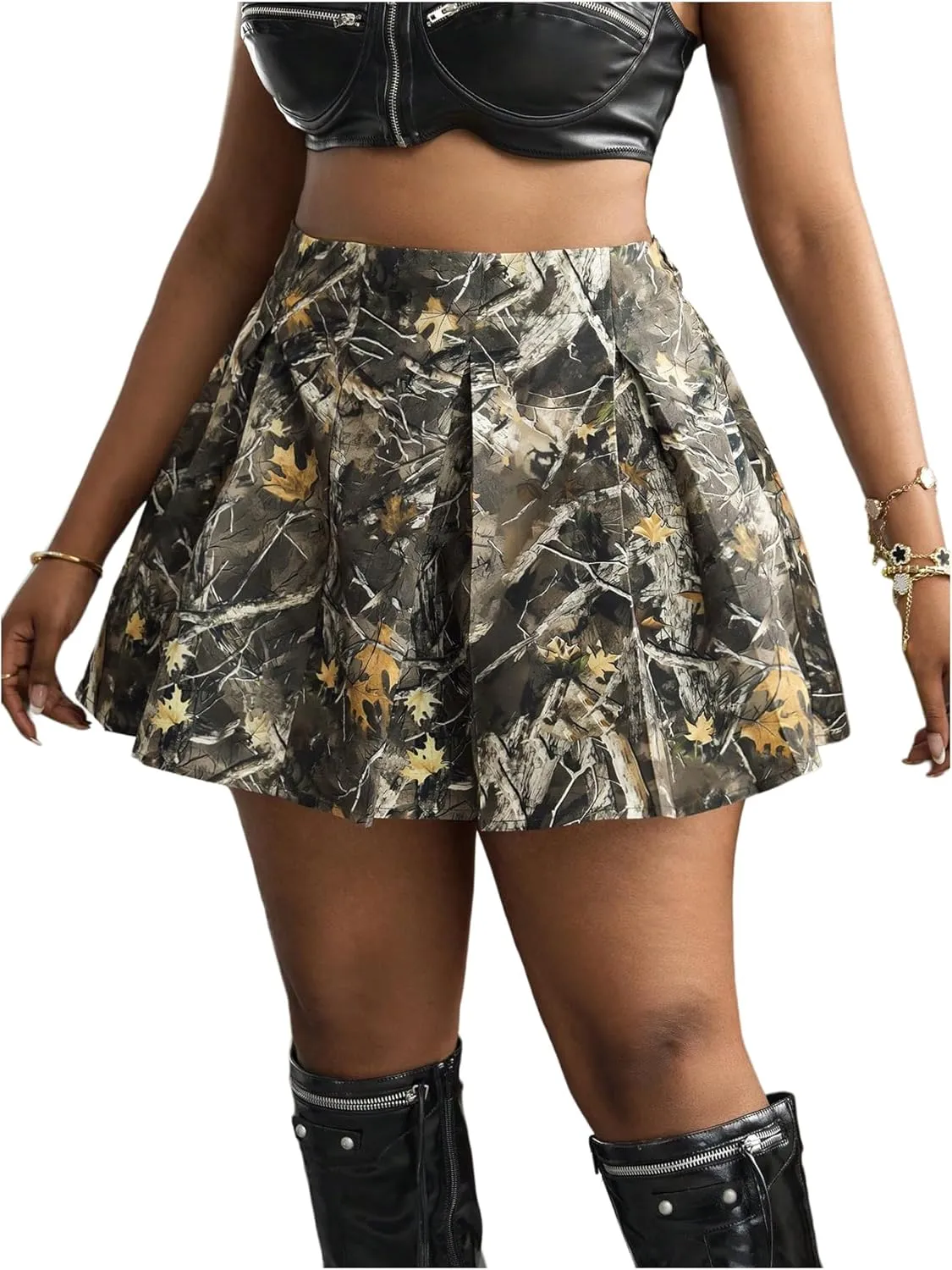 WDIRARA Women's Plus Size Camo Print Mini Skirt Elastic High Waist Pleated A Line Skirts